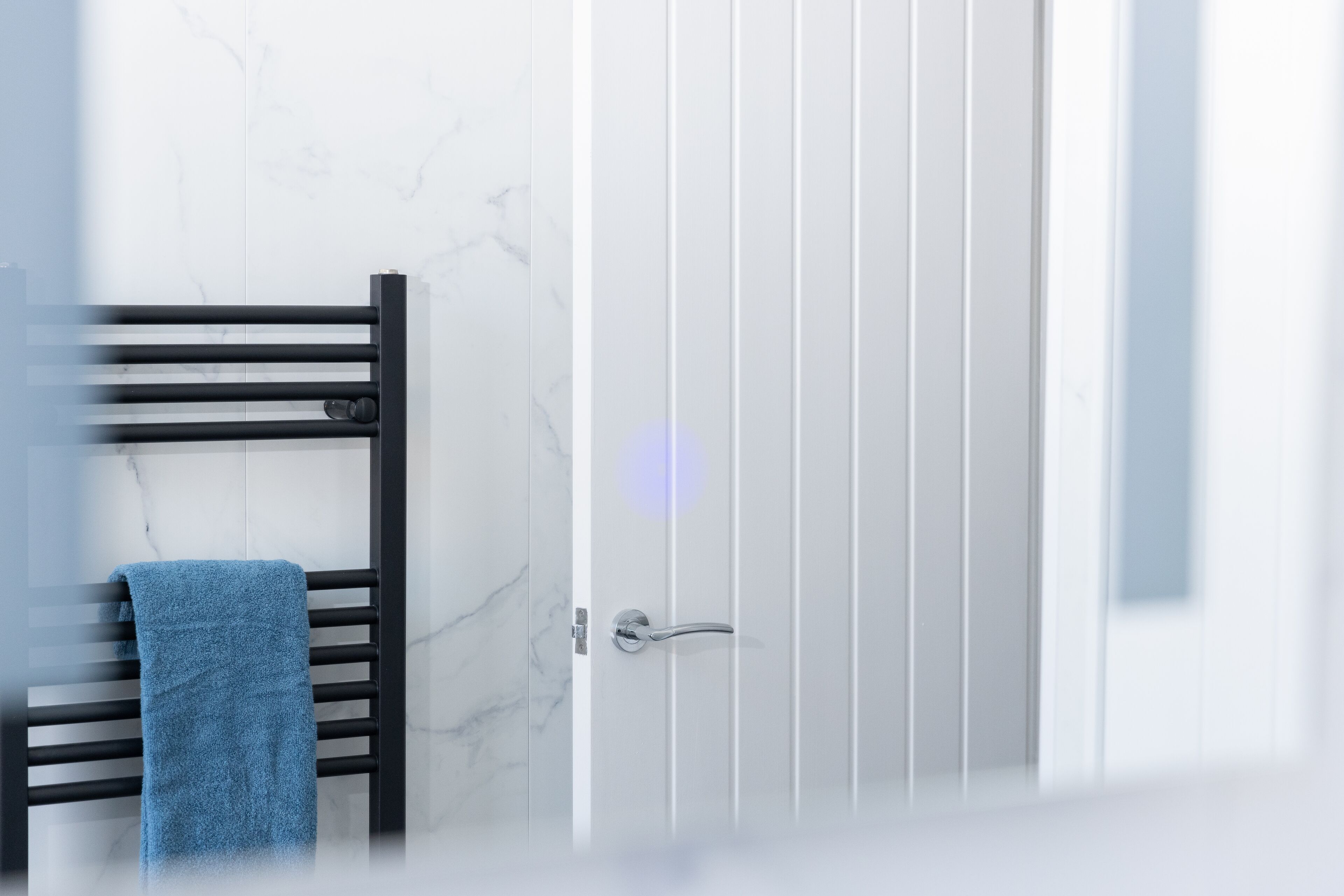 Premium House | Bathroom | Combined shower/bathtub, free toiletries, towels