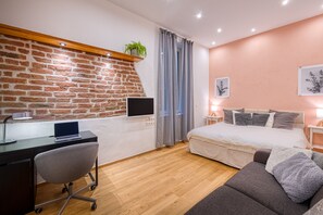 1 chambre, coffres-forts dans les chambres, bureau