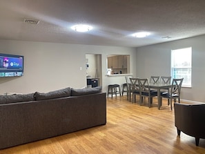 Interior - Large group & couples retreat (Pineville)