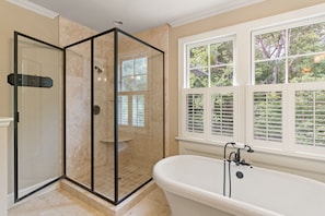 Hair dryer - Comfy home located near the Pier and Village area, sleeps 6 (St. Simons Island)
