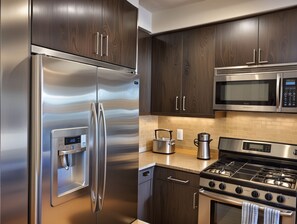 Apartment, 2 Schlafzimmer | Eigene Küche | Kühlschrank, Mikrowelle, Ofen, Herdplatte