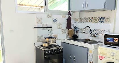 Pleasant, cosy studio with terrace, easy access.