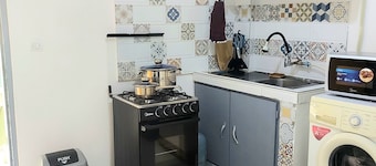 Pleasant, cosy studio with terrace, easy access.