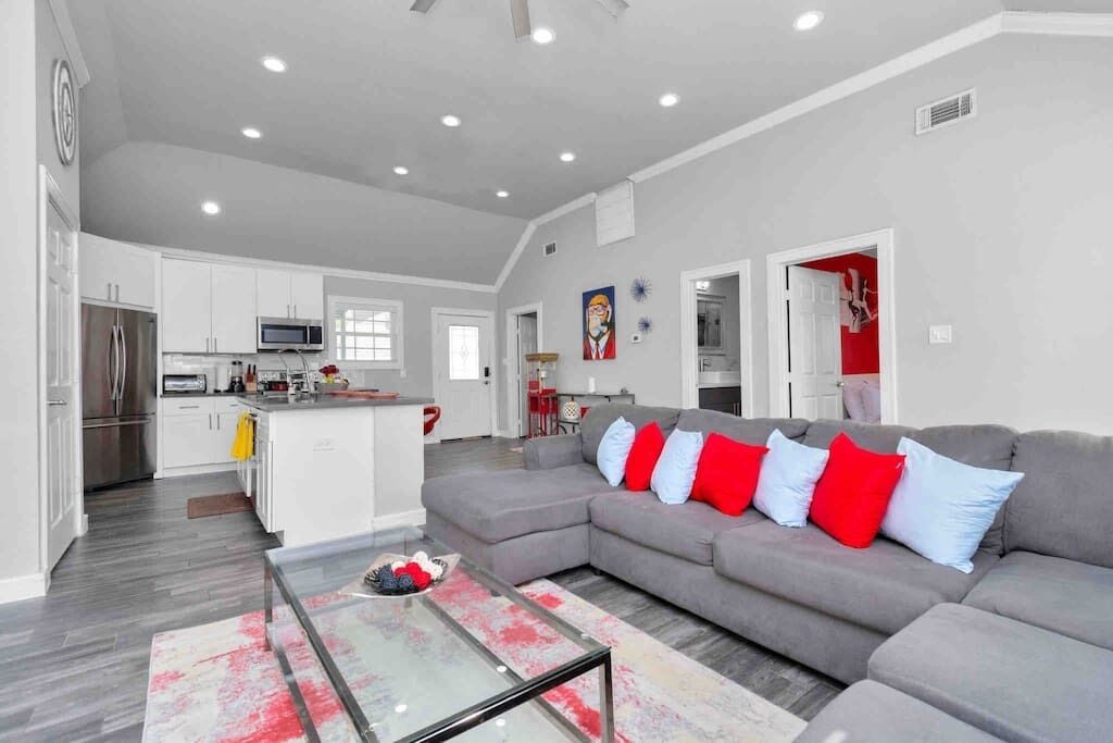 テレビ、書斎 / ワークスペース