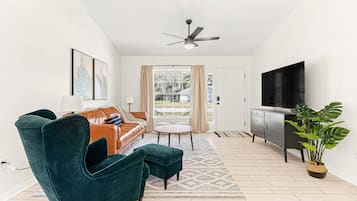 Smart TV, table tennis, books