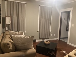 Smart TV - Cozy 1 Bedroom, minutes from YALE & QUINNIPIAC (Hamden)