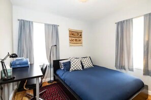 2 bedrooms, in-room safe, desk, iron/ironing board