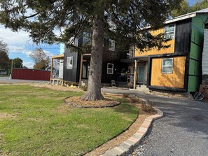 Exterior - Spacious modern living in a quite  neighborhood (Madison)