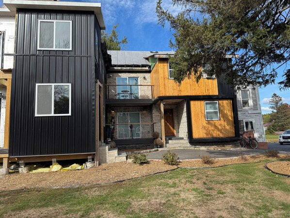 Exterior - Spacious modern living in a quite  neighborhood (Madison)