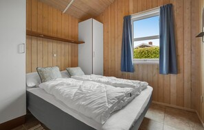 4 عدّة غرف نوم وسرير سفر وواي فاي مجانًا