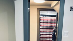 Unclassified image, 3 of 6, button - Hidden Oasis - 2 Bedroom Suite (Victoria)