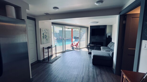 Unclassified image, 1 of 6, button - Hidden Oasis - 2 Bedroom Suite (Victoria)