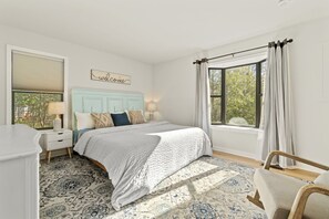 3 bedrooms, iron/ironing board, travel crib, free WiFi