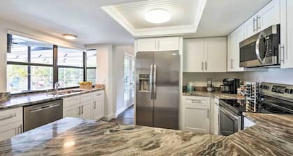 Waterfront Port Richey House w/ Heated Pool!