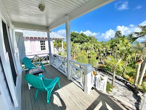 Terrace/patio - Cottages on most stunning pink sand beach (North Palmetto Point)