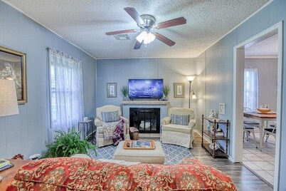 Jacobs Comfort...close to all things OKC Metro