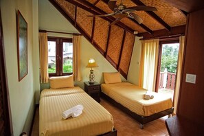 4 bedrooms, free WiFi, bed sheets