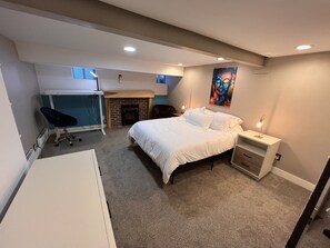 1 bedroom, desk, iron/ironing board, free WiFi