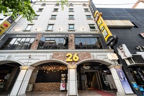 Property entrance - 26 HOTEL (Anyang)