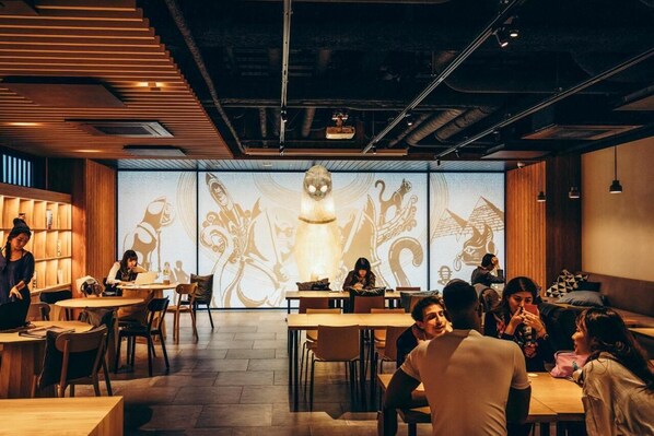 Lobby sitting area - WeBase KYOTO - Hostel (Kyoto)