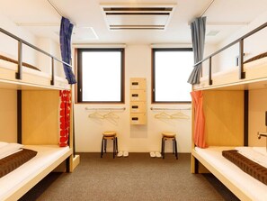 Chambre familiale avec lits jumeaux, non-fumeur | Literie fournie
