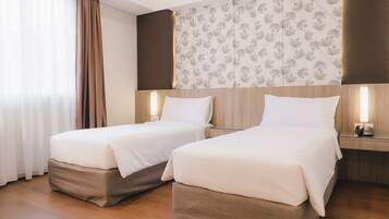 Tomannsrom – standard | Skrivebord, wi-fi (inkludert) og sengetøy