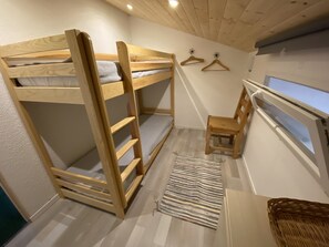 2 chambres, fer et planche à repasser, Wi-Fi gratuit