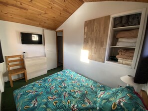 2 chambres, fer et planche à repasser, Wi-Fi gratuit