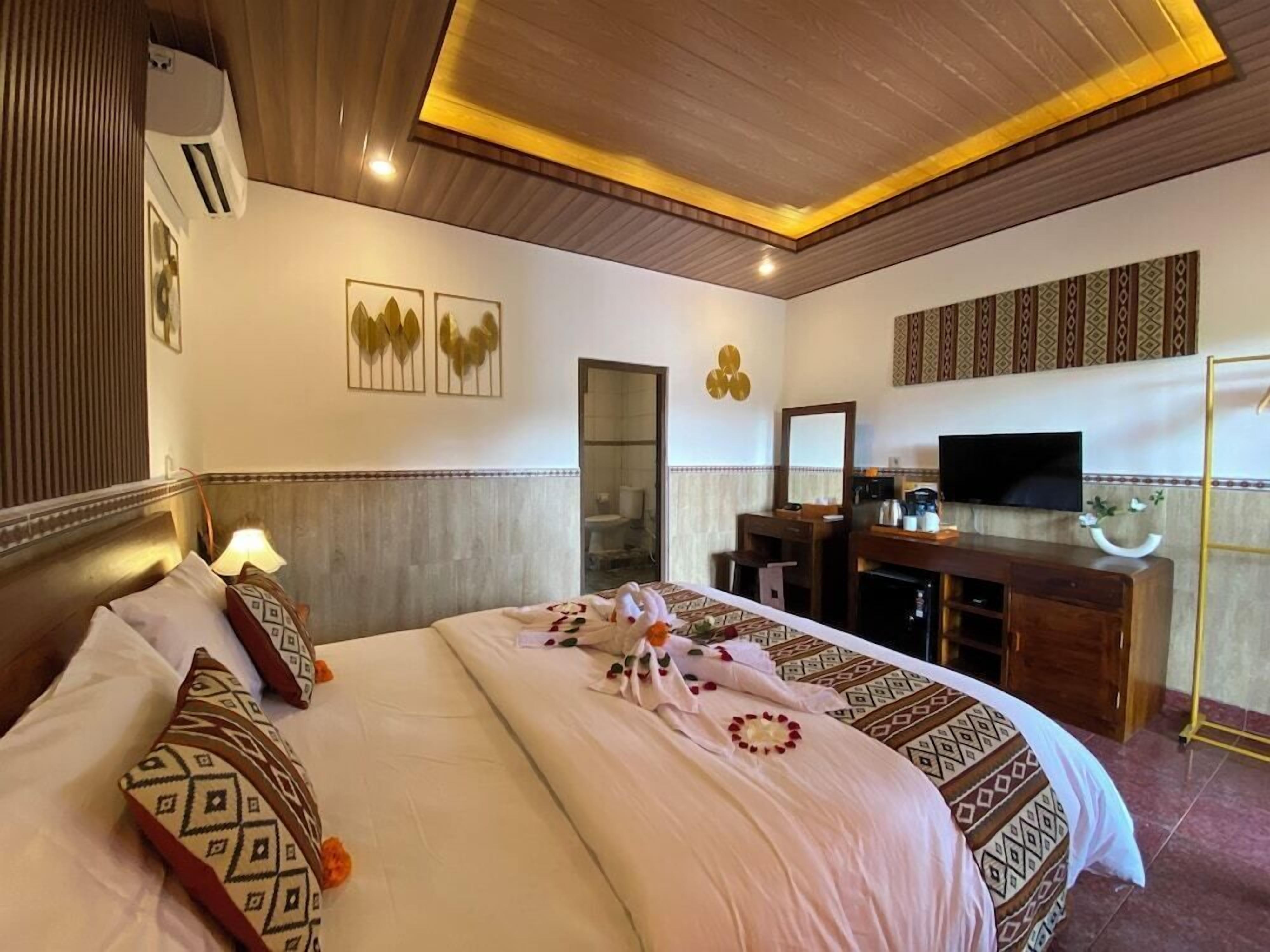 Individually decorated, individually furnished, soundproofing, WiFi