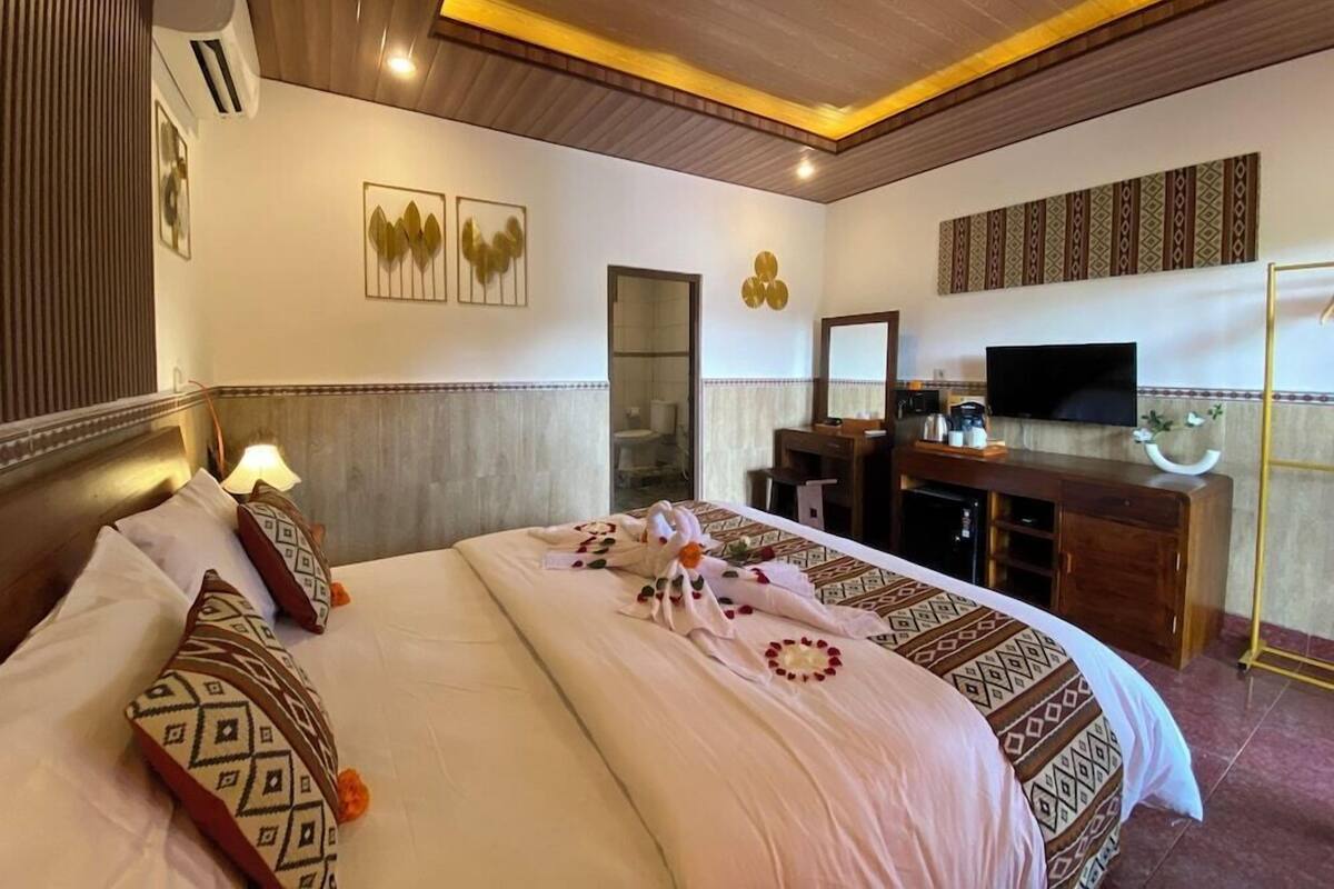 Individually decorated, individually furnished, soundproofing, WiFi