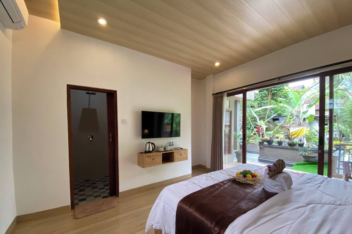 Luxury Double Room | Individually decorated, individually furnished, soundproofing, WiFi