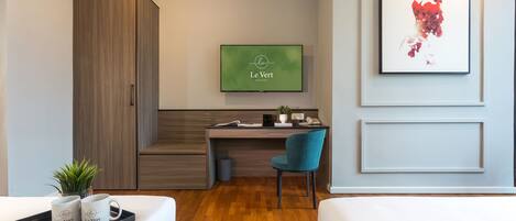 Minibar, in-room safe, desk, laptop workspace