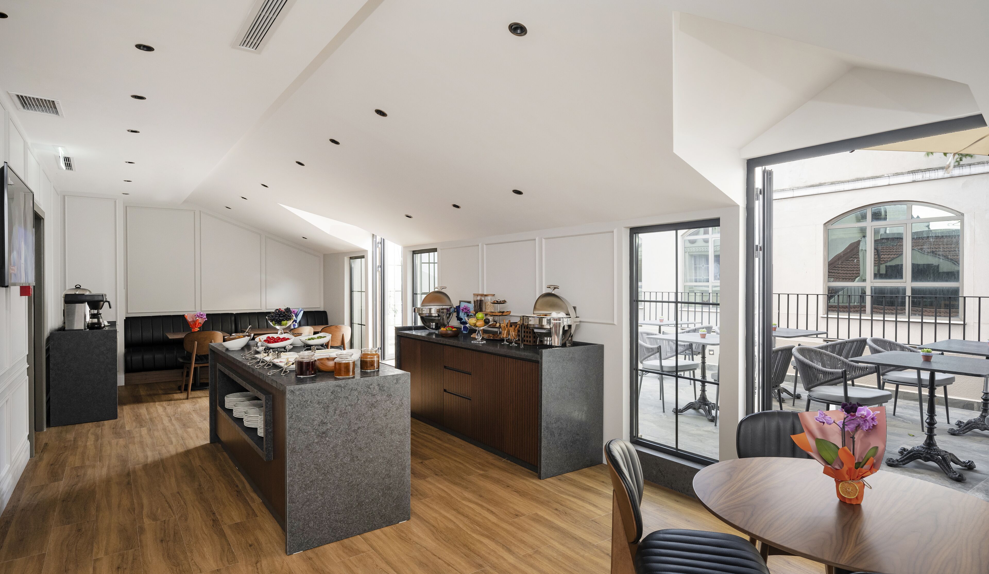 Desayuno buffet incluido todos los días 