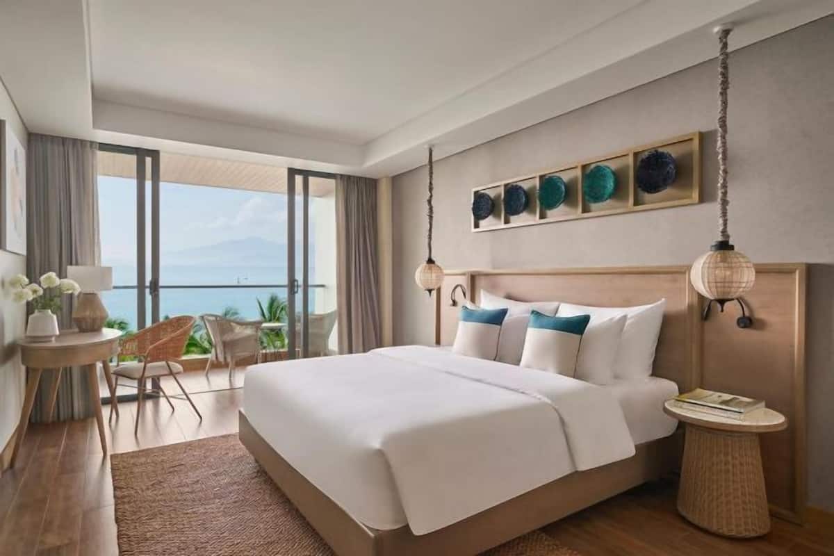 Minibar, coffres-forts dans les chambres, bureau, chambres insonorisées