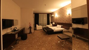 Ảnh chưa phân loại, 5 trong số 18 ảnh, nút