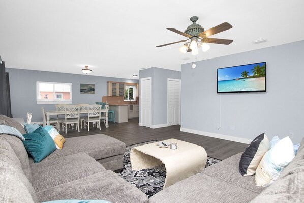 TV - Once Upon a Tide in Port Largo (Key Largo)