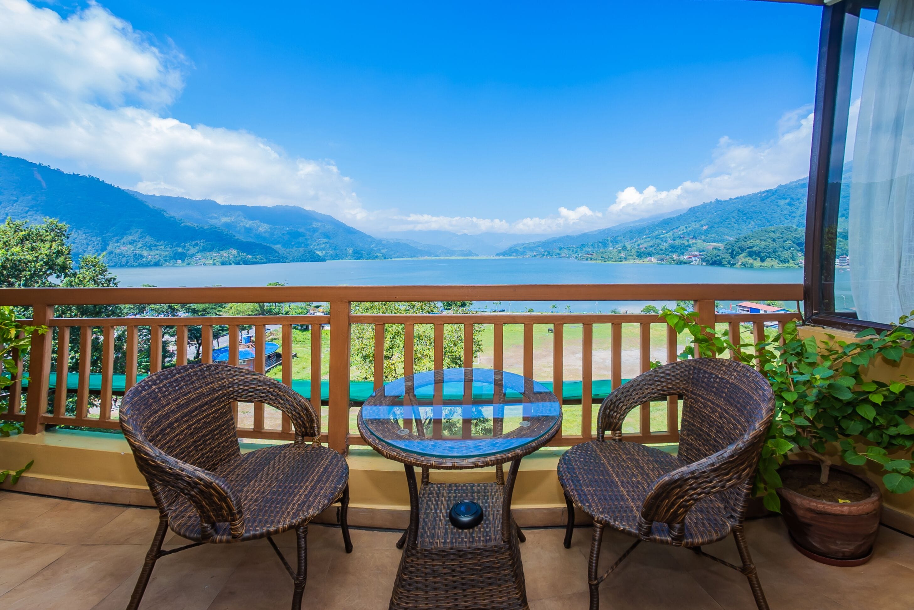 Standard Suite, Lake View | Lake view