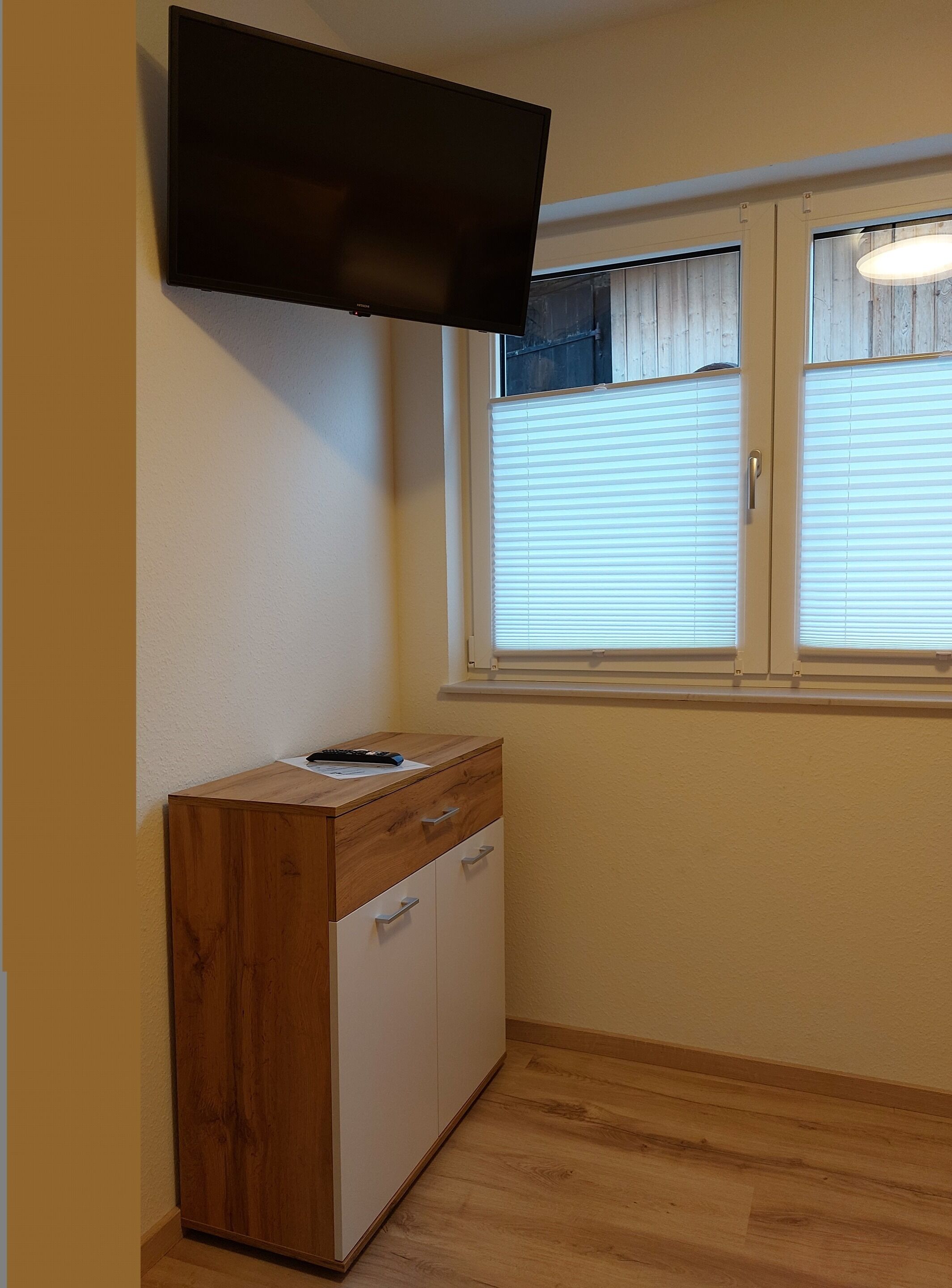 Economy-Zweibettzimmer, barrierefrei, mit Bad (Etagenbett -1- Hamburg) | Kostenloses WLAN