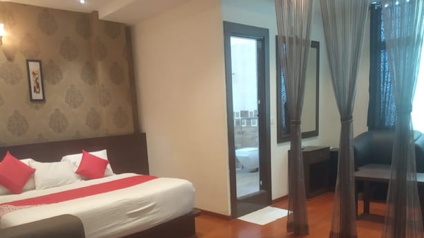 Unclassified image, 1 of 3, button - Hotel Samanvi International (Belur)