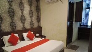 Unclassified image, 2 of 3, button - Hotel Samanvi International (Belur)