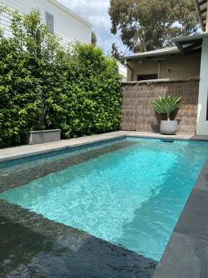 Piscine extérieure, piscine chauffée