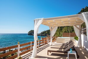 Villa (Renata) | Terrace/patio - Villa Renata & Villa Filippos with private Plunge Pool by Konnect (Corfu)