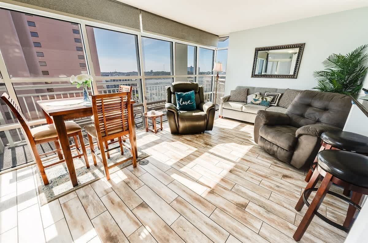 Large Living Area with Views of the Ocean, Beautifully Decorated