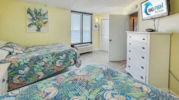 Iron/ironing board, free WiFi, bed sheets