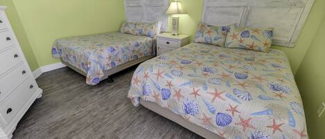 1 habitación, escritorio, tabla de planchar con plancha y wifi gratis