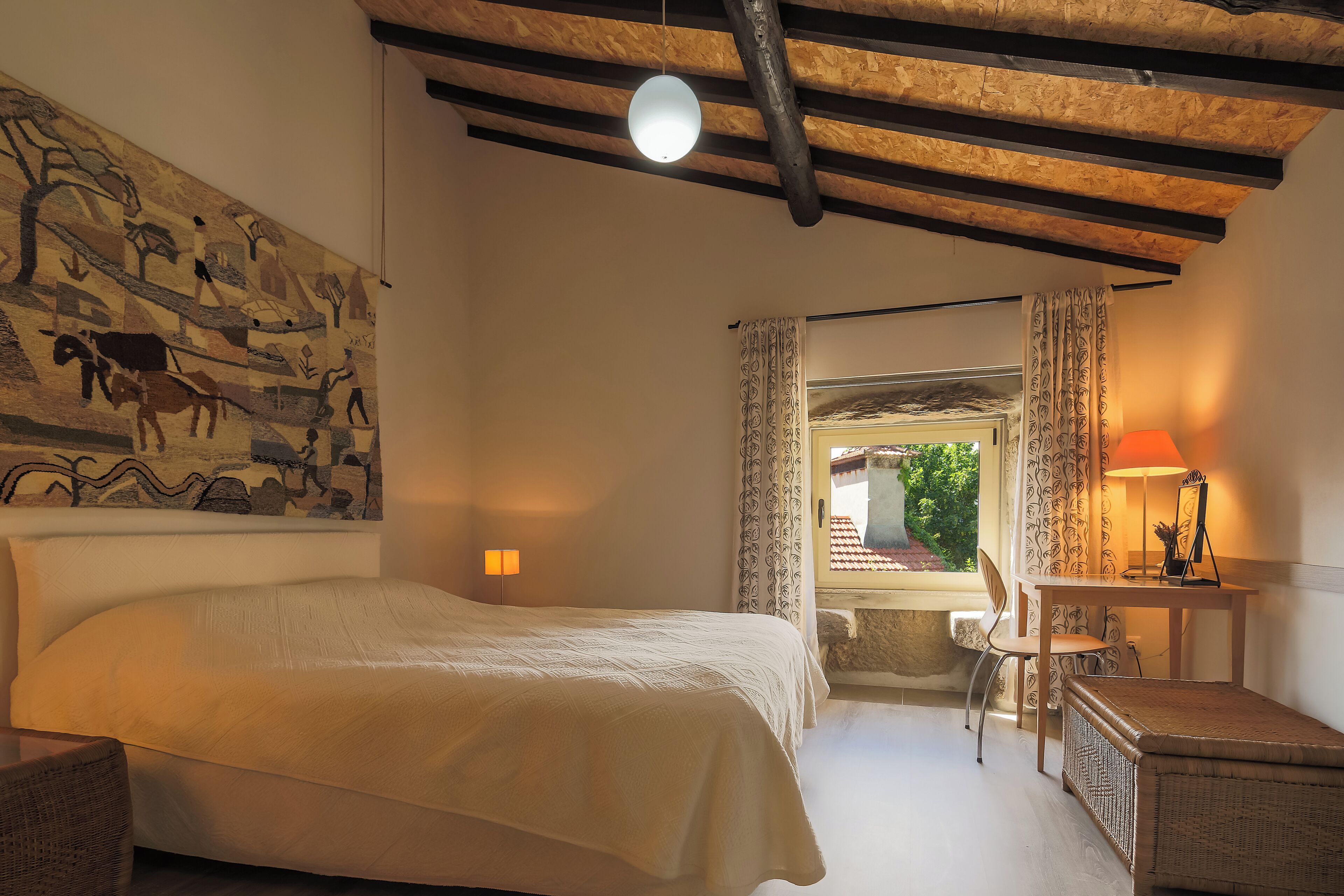 1 habitación, escritorio, wifi gratis y ropa de cama 