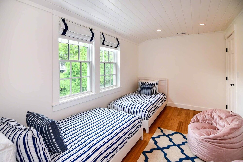 Renovated Contemporary Colonial In Edgartown Edgartown Vrbo