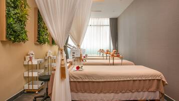 Phòng trị liệu đôi, phòng tắm hơi, bồn tắm thủy lực, phòng xông hơi