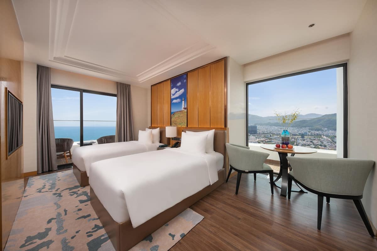2 bedrooms, premium bedding, memory-foam beds, in-room safe