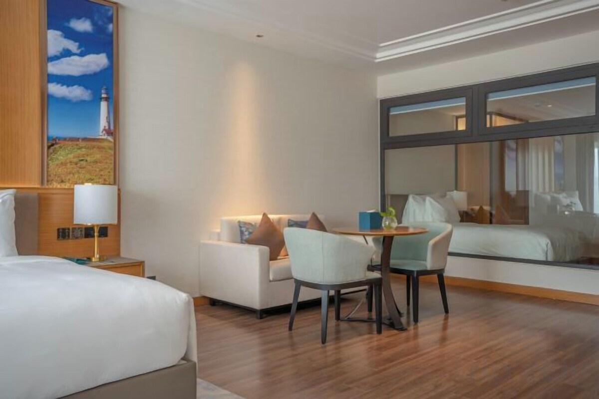 Premium bedding, memory foam beds, in-room safe, desk